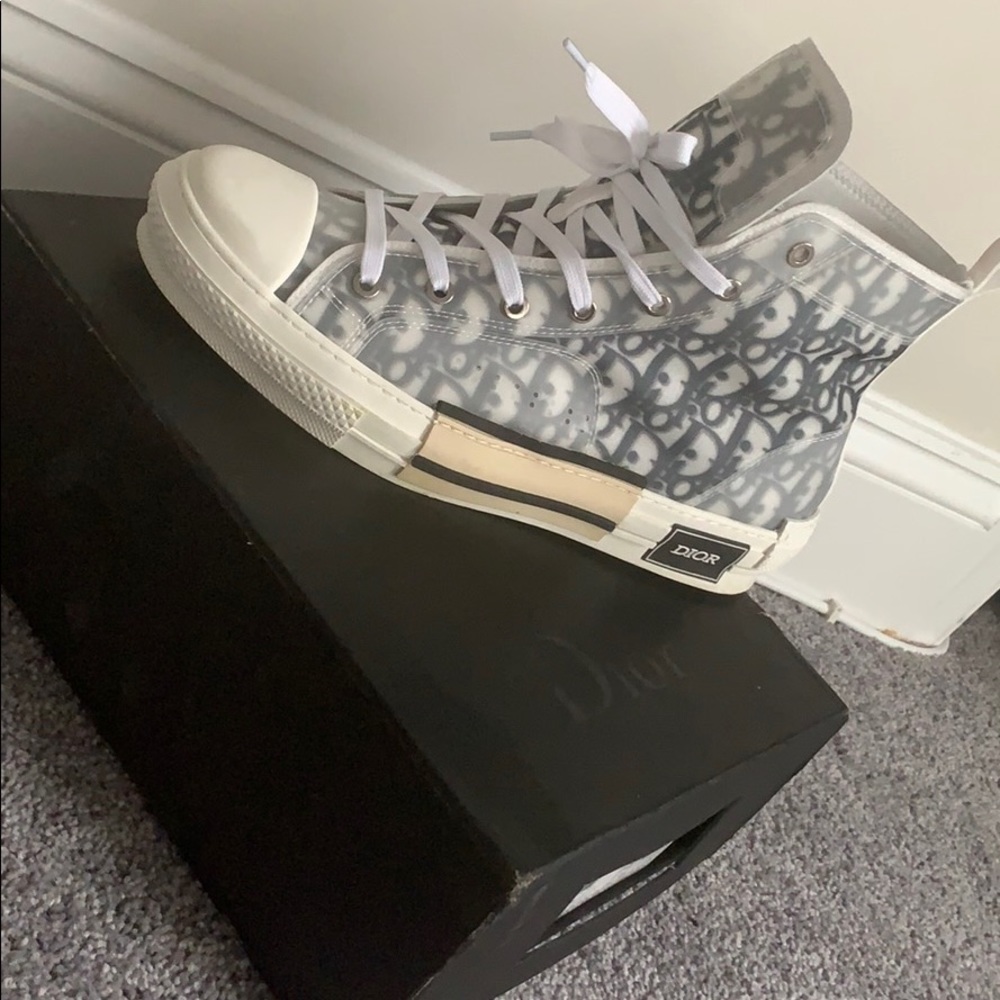 Dior